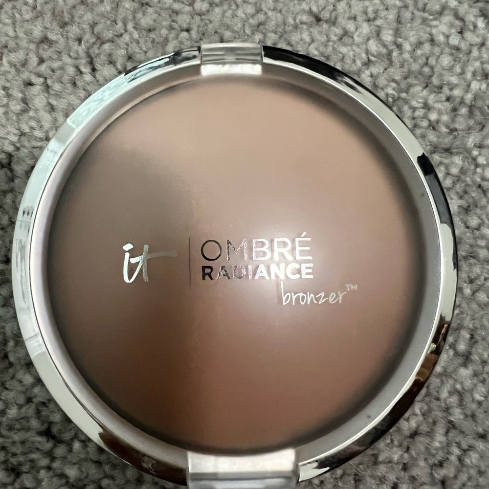 IT cosmetics ombré radiance bronzer